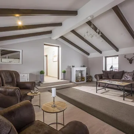 Bergschloessl - 25 Mit Traumblick Ueber Inntal Apartman